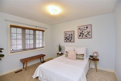3206 Robert Brown Boulevard, Oakville, ON - Indoor Photo Showing Bedroom