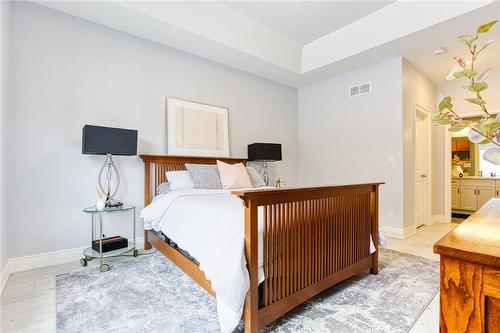 154 Port Robinson Road|Unit #27, Fonthill, ON - Indoor Photo Showing Bedroom