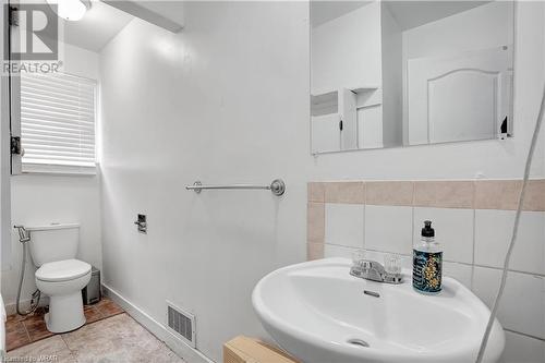 245 Clyde Road, Cambridge, ON - Indoor Photo Showing Bathroom