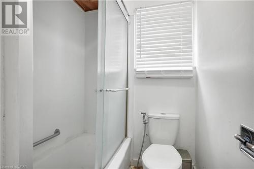 245 Clyde Road, Cambridge, ON - Indoor Photo Showing Bathroom