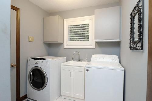 51 Ellen Avenue, Hamilton, ON - Indoor Photo Showing Laundry Room