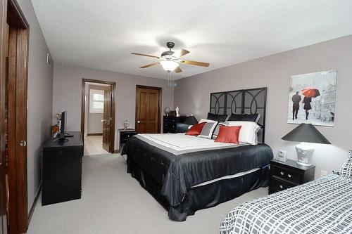 51 Ellen Avenue, Hamilton, ON - Indoor Photo Showing Bedroom