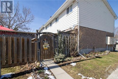 1263 Millwood Avenue Unit#18, Brockville, ON - Outdoor With Exterior