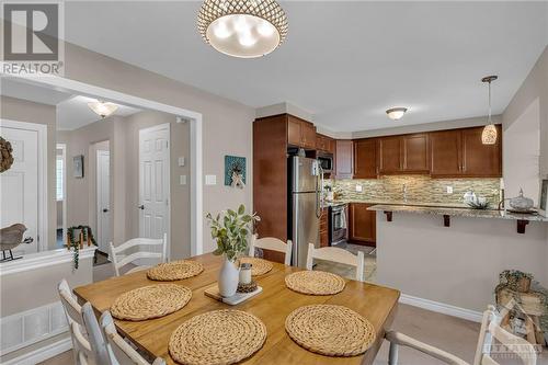 708 Mayfly Crescent, Ottawa, ON - Indoor Photo Showing Dining Room