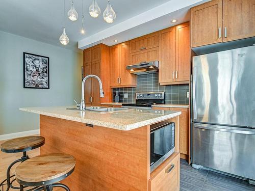 Cuisine - 2620 Rue Des Francs-Bourgeois, Boisbriand, QC - Indoor Photo Showing Kitchen With Double Sink