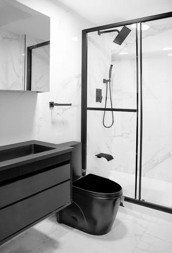Bathroom - 104-5695 Rue St-Jacques, Montréal (Côte-Des-Neiges/Notre-Dame-De-Grâce), QC - Indoor