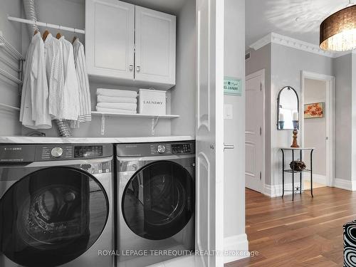 4702-16 Harbour St, Toronto, ON - Indoor Photo Showing Laundry Room