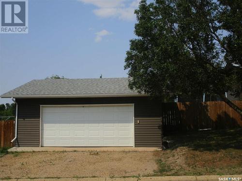 224 Crawford Avenue, Coronach, SK - Outdoor