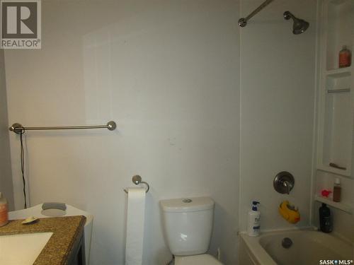 224 Crawford Avenue, Coronach, SK - Indoor Photo Showing Bathroom