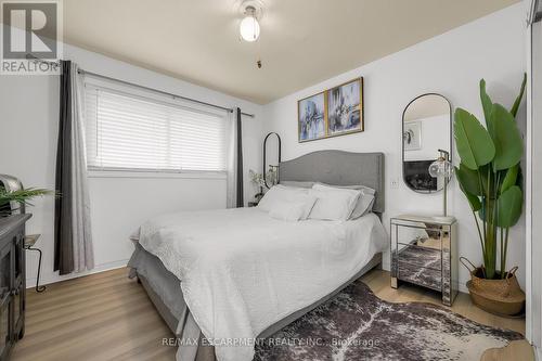 62 Richmond Street, Thorold, ON - Indoor Photo Showing Bedroom