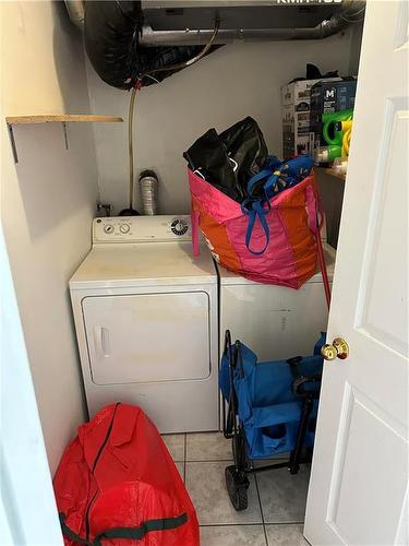 2 1237 Assiniboine Avenue, Brandon, MB - Indoor Photo Showing Laundry Room