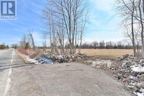 1064 Quin Mo Lac Rd, Centre Hastings, ON 