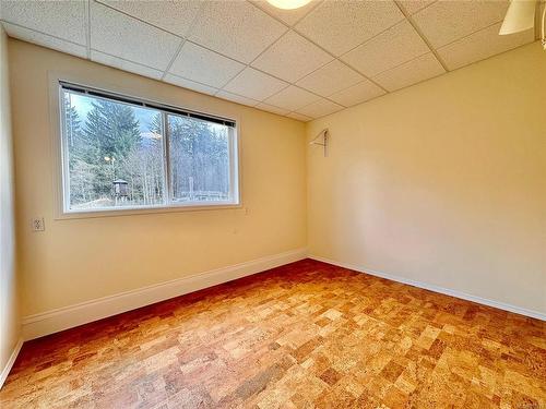 1165 Salmon River Main Line, Sayward, BC - Indoor Photo Showing Other Room