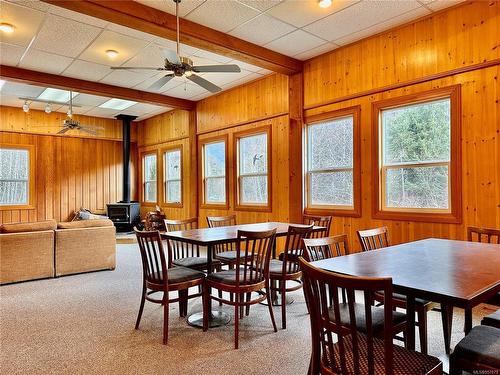 1165 Salmon River Main Line, Sayward, BC - Indoor Photo Showing Dining Room