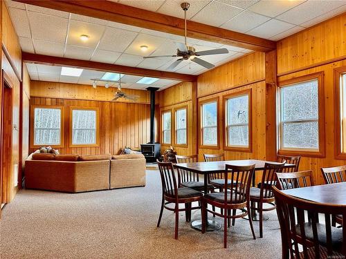 1165 Salmon River Main Line, Sayward, BC - Indoor Photo Showing Dining Room