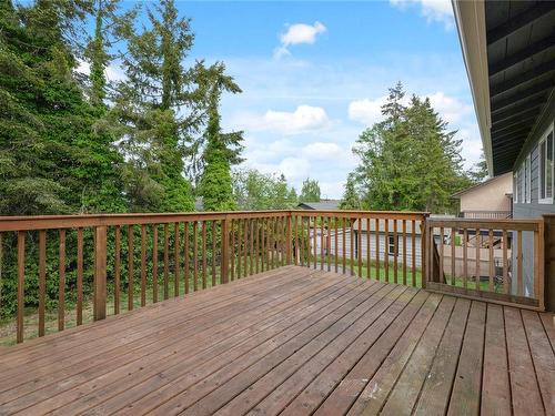 145 Moss Ave, Parksville, BC - Outdoor