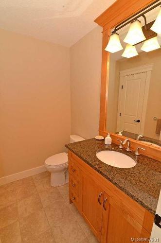 1355 Hodges Rd, French Creek, BC - Indoor Photo Showing Bathroom