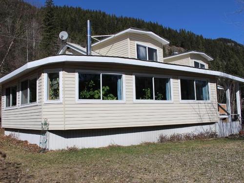 2605 Yellowhead Hwy, Clearwater, BC 