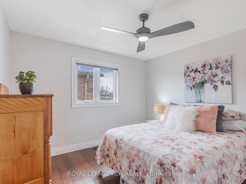 13 Strawberry Hill Crt, Caledon, ON - Indoor Photo Showing Bedroom