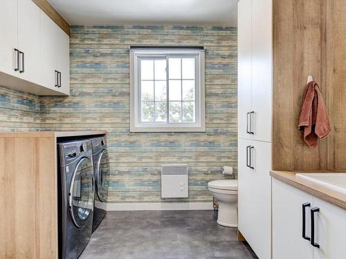 Bathroom - 412 Rue Boucher, Thetford Mines, QC - Indoor Photo Showing Laundry Room