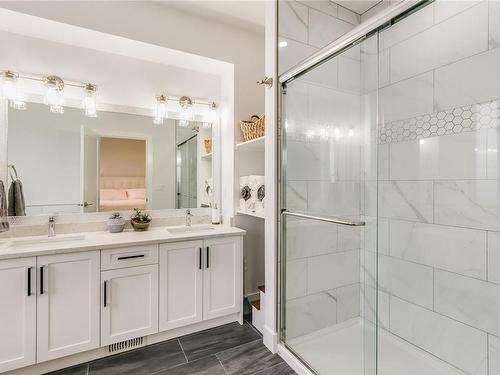 199 Golden Oaks Cres, Nanaimo, BC - Indoor Photo Showing Bathroom