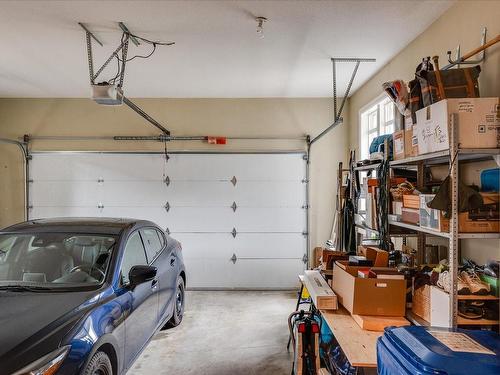 6277 John Paul Pl, Nanaimo, BC - Indoor Photo Showing Garage