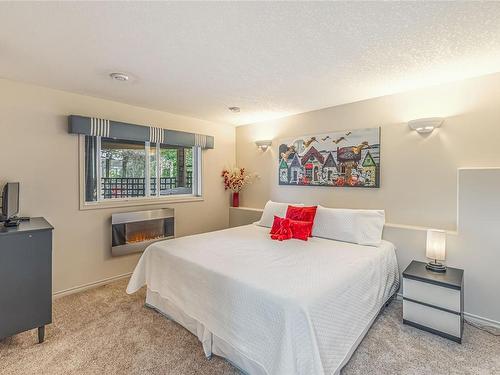 2375 Glenellen Pl, Nanoose Bay, BC - Indoor Photo Showing Bedroom