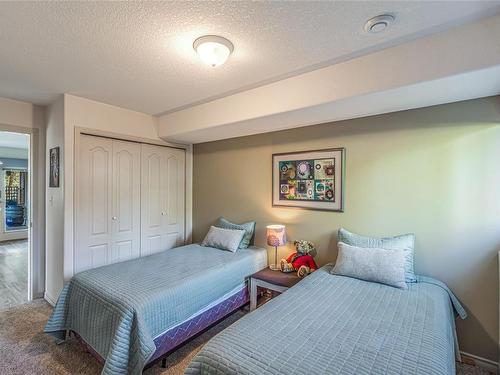 2375 Glenellen Pl, Nanoose Bay, BC - Indoor Photo Showing Bedroom
