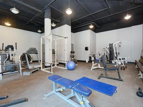 506-845 Yates St, Victoria, BC - Indoor Photo Showing Gym Room