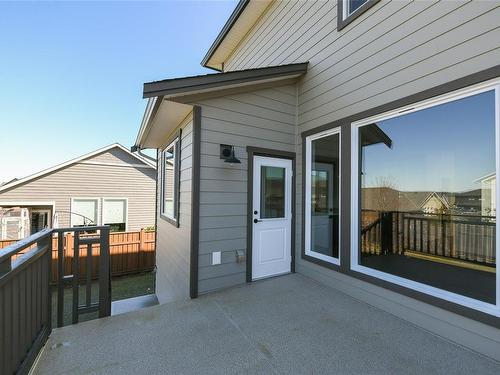 3402 Eagleview Cres, Courtenay, BC - Outdoor With Deck Patio Veranda With Exterior