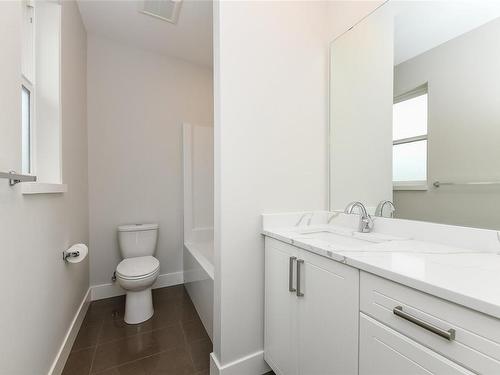 3402 Eagleview Cres, Courtenay, BC - Indoor Photo Showing Bathroom
