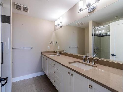 31-2171 Van Horne Drive, Kamloops, BC - Indoor Photo Showing Bathroom