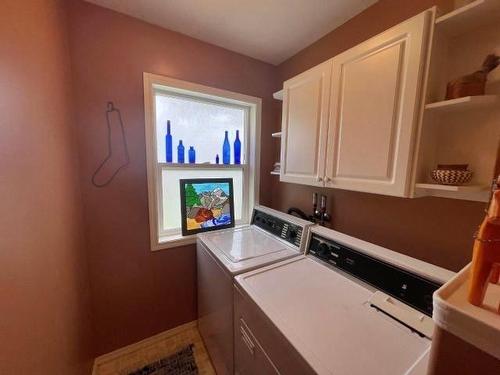 1-4476 Barriere Town Rd, Barriere, BC - Indoor Photo Showing Laundry Room