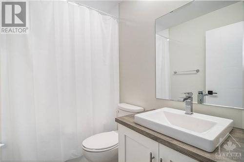 1160 Rosedale Road S, Montague, ON - Indoor Photo Showing Bathroom