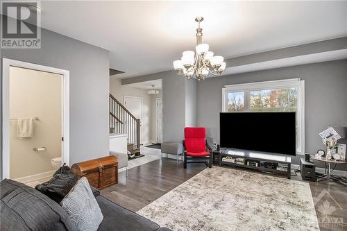 1160 Rosedale Road S, Montague, ON - Indoor Photo Showing Living Room