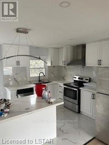 1/2 - 76 Fairview Avenue, St. Thomas, ON - Indoor Photo Showing Kitchen With Double Sink