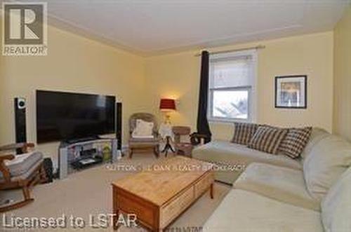 31 Langarth St W, London, ON - Indoor Photo Showing Living Room