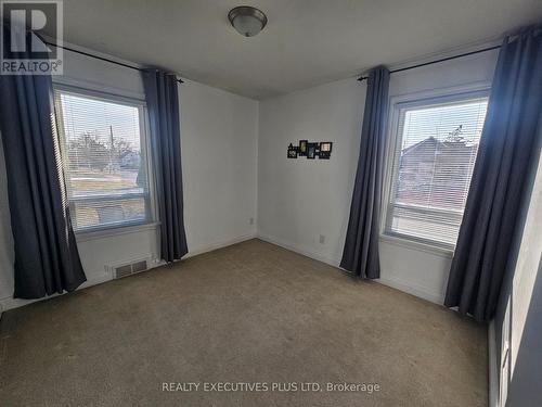 126 Westchester Cres, St. Catharines, ON - Indoor Photo Showing Other Room