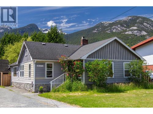 38373 Buckley Avenue, Squamish, BC 