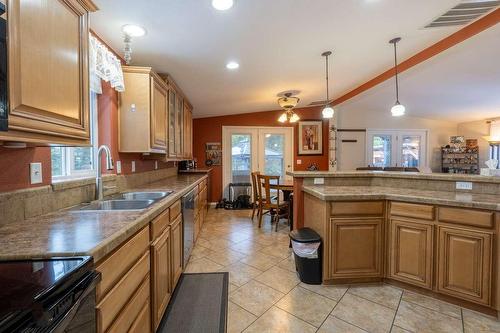 1601 Beech Road, Christina Lake, BC - Indoor Photo Showing Kitchen With Double Sink