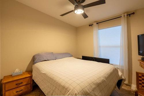 1601 Beech Road, Christina Lake, BC - Indoor Photo Showing Bedroom