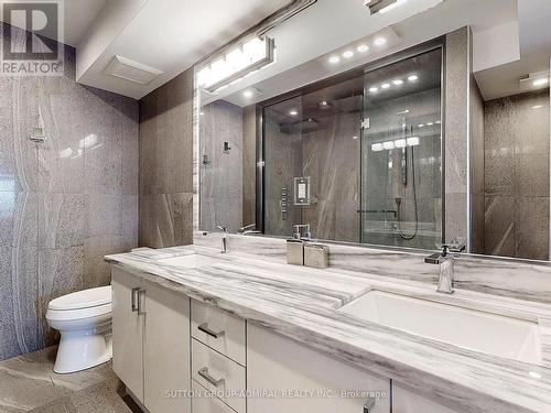 #Ph #803 -801 Sheppard Ave W, Toronto, ON - Indoor Photo Showing Bathroom