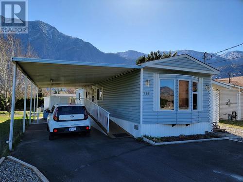 715 10Th Avenue, Keremeos, BC - Outdoor