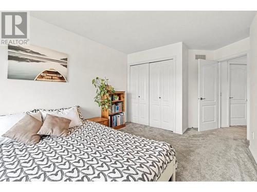 4857 Canyon Ridge Crescent, Kelowna, BC - Indoor Photo Showing Bedroom