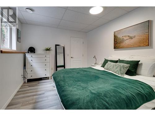 4857 Canyon Ridge Crescent, Kelowna, BC - Indoor Photo Showing Bedroom