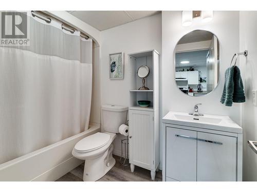 4857 Canyon Ridge Crescent, Kelowna, BC - Indoor Photo Showing Bathroom