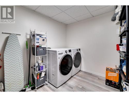 4857 Canyon Ridge Crescent, Kelowna, BC - Indoor Photo Showing Laundry Room