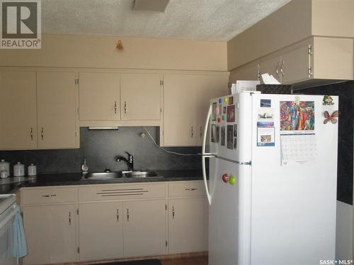 115 Empire Road, Assiniboia, SK - Indoor Photo Showing Kitchen