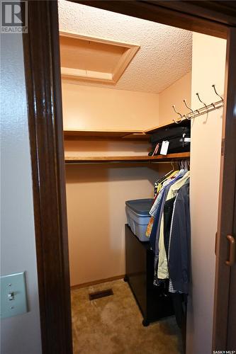 1579 Lee Grayson Crescent N, Regina, SK - Indoor With Storage