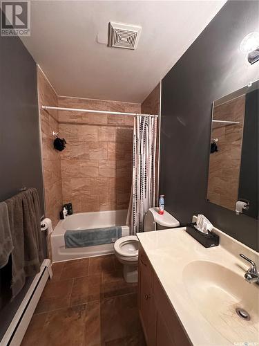 10 2320 13Th Avenue, Regina, SK - Indoor Photo Showing Bathroom